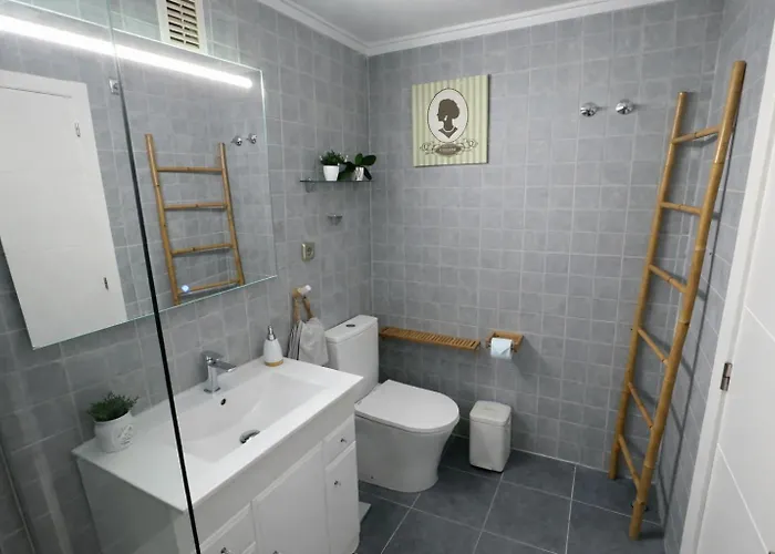 Madrid: El Acequion Area * Torrevieja